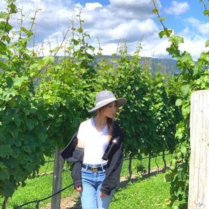 Meet your Posher, Jade chau